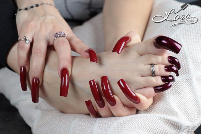 Toenails and fingernails 💅 RED NAILS (photosession 26.11.2020)