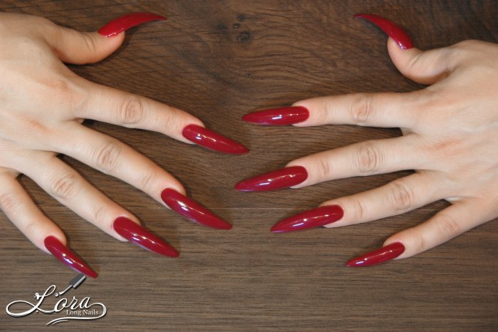 Red stiletto sharp nails ⭕ archive (28.10.2018) 