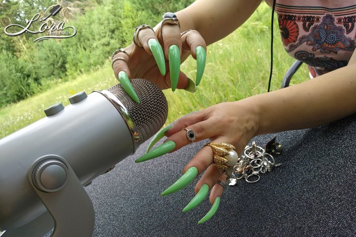 Nails, rings and asmr in the forest 🌲