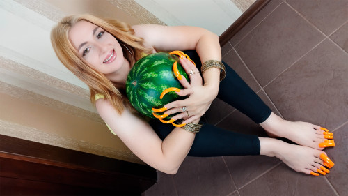 Photosession "Watermelon and long orange nails"