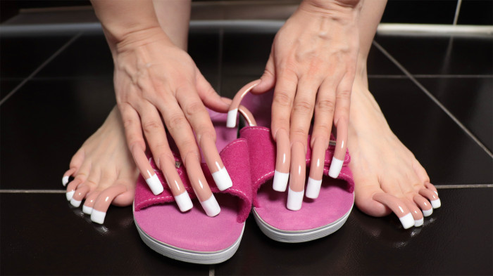 1 Long Toenail And Foot Care Photoshoot Lora Long Nails